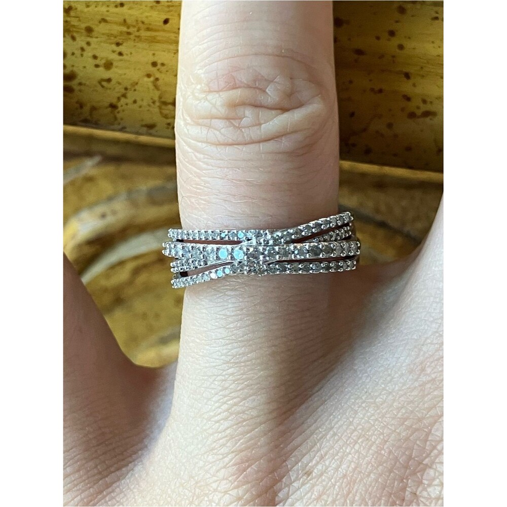 Natural White Diamond Sterling Silver Ring Size 7